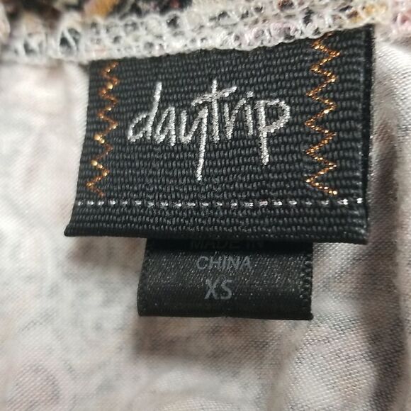 Daytrip Fringed Tank Top SZ XS - Picture 4 of 5